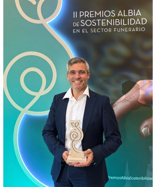 Mejor producto sostenible, Premios Zoepure gana premio ALBIA de Sostenibilidad 2025 por lograr convertir cenizas funebres en fuente de vida